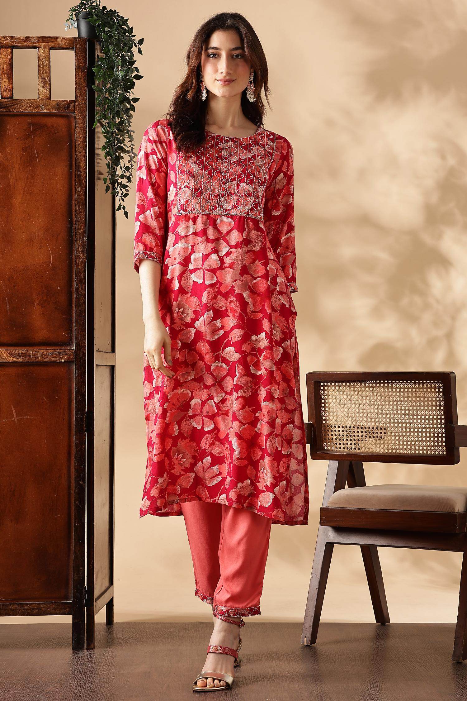 Simar Rayon Fuschia Kurta Set with Dupatta - BulBul