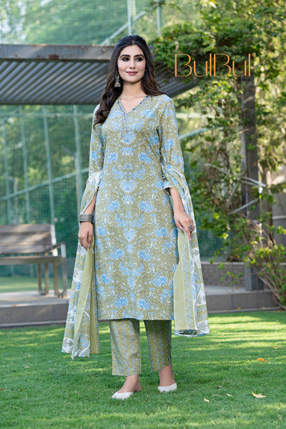 Pure Cotton Fashionista Green Printed Kurta Set with Thread & Mirror Work