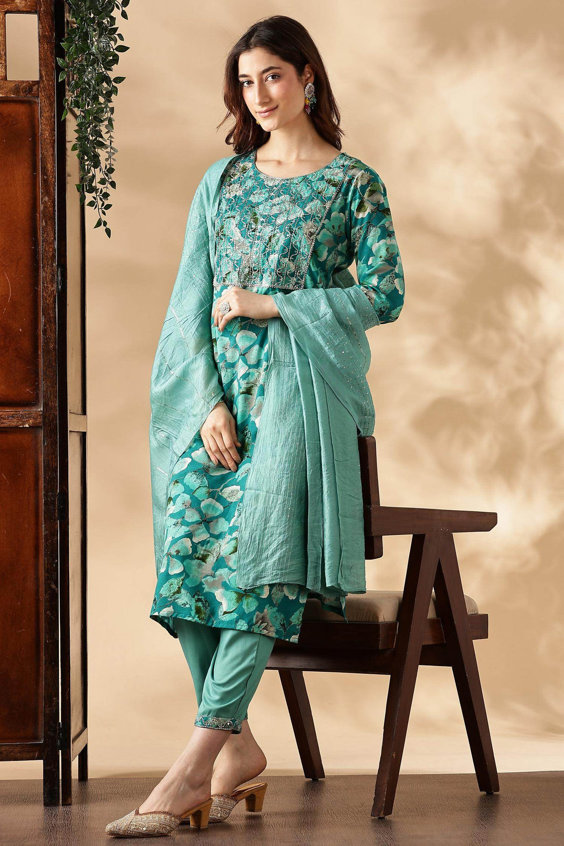 Simar Rayon Rama Kurta Set with Dupatta - BulBul