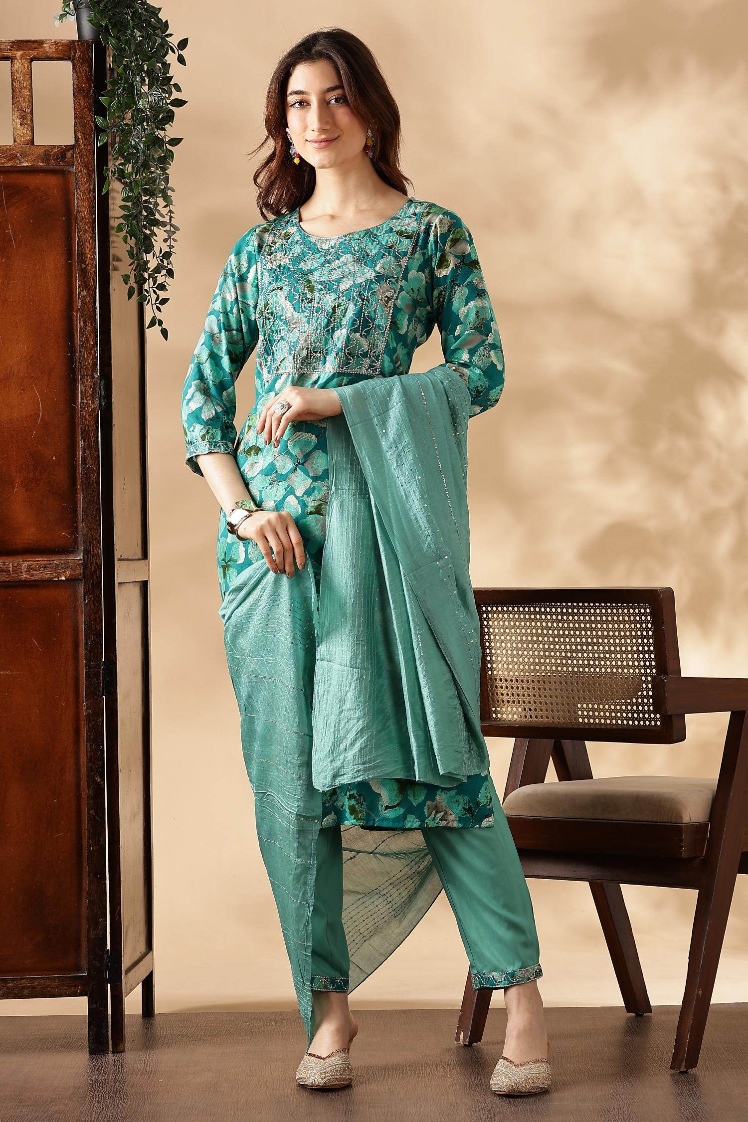 Simar Rayon Rama Kurta Set with Dupatta - BulBul