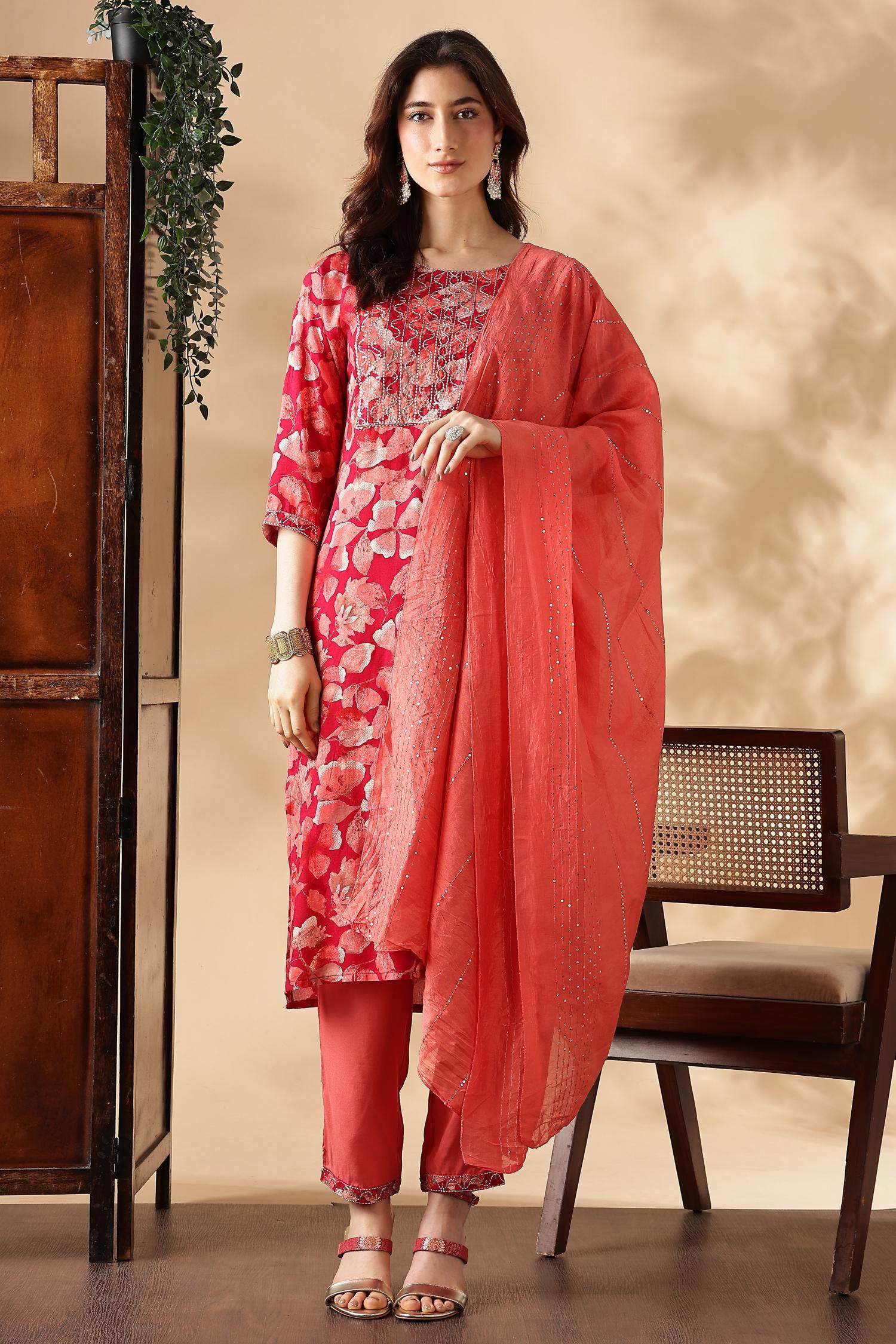 Simar Rayon Fuschia Kurta Set with Dupatta - BulBul