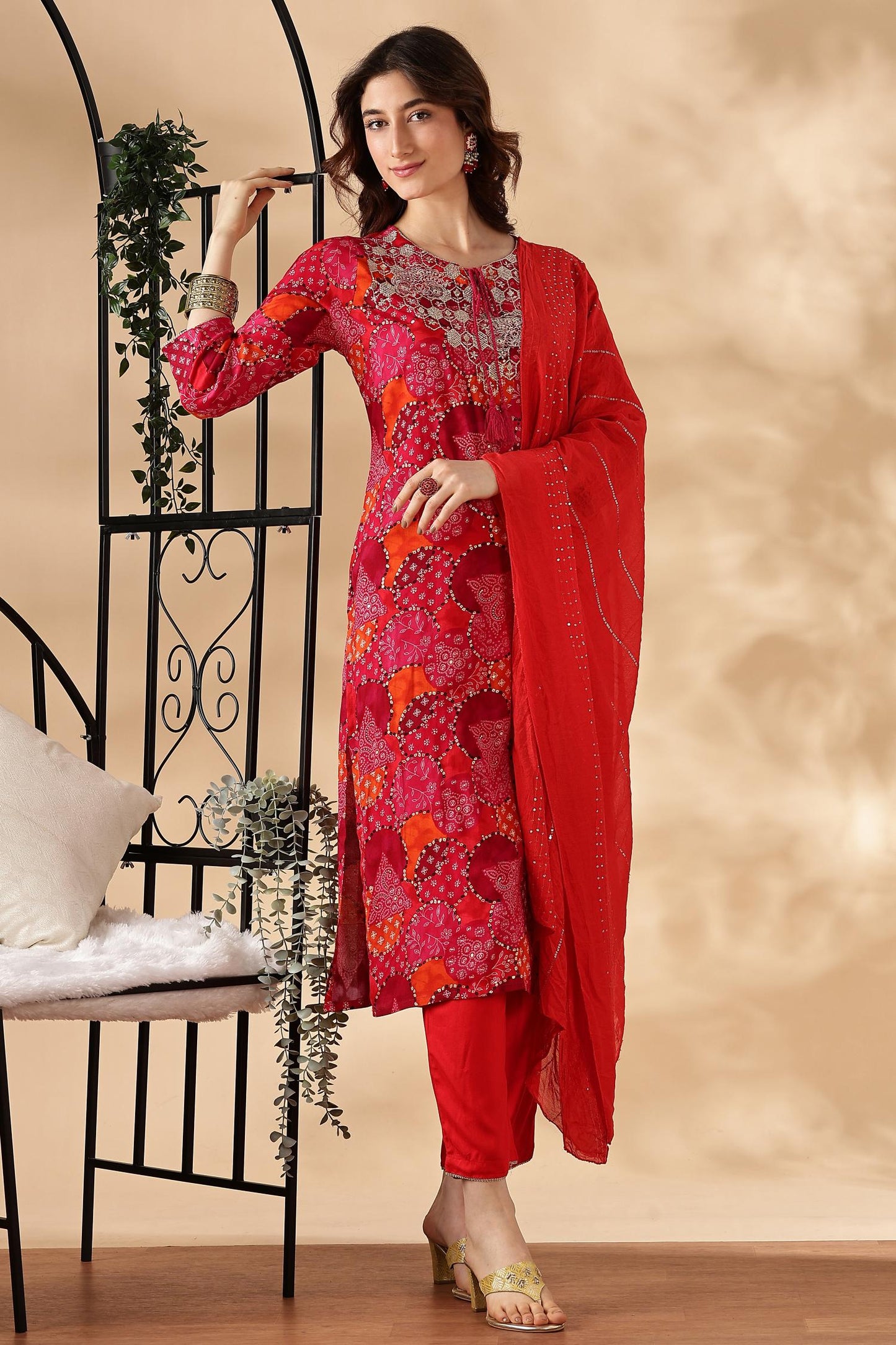 BulBul Kamolika Printed Fuschia Rayon Salwar Suit