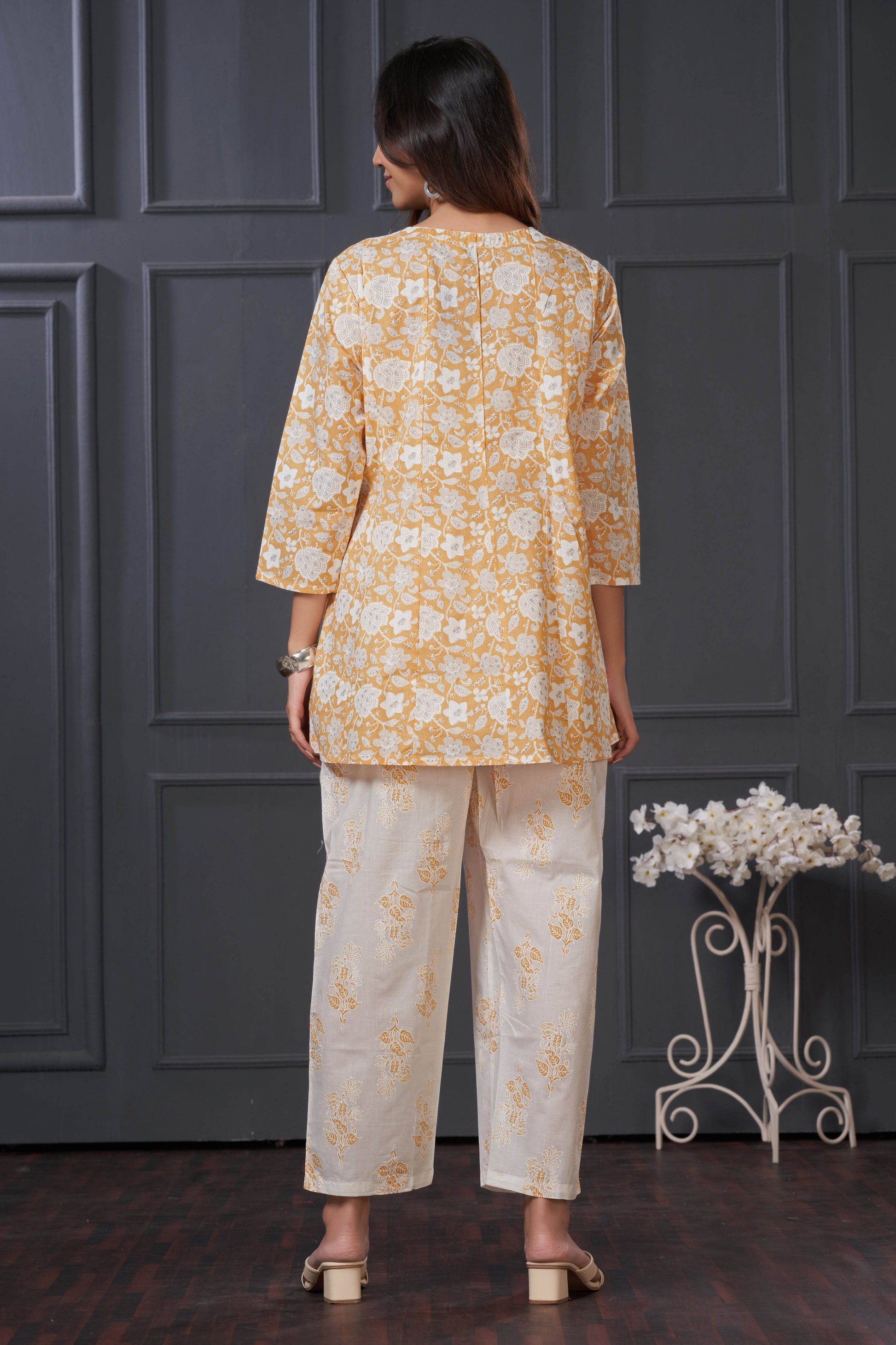 Chaya Off White Cotton Co-Ord Set - BulBul