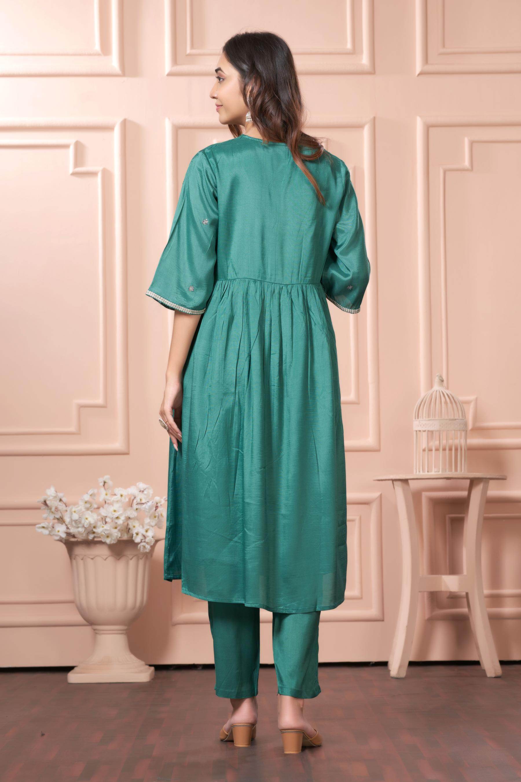 Praniti Viscose Green Kurta Set with Dupatta - BulBul
