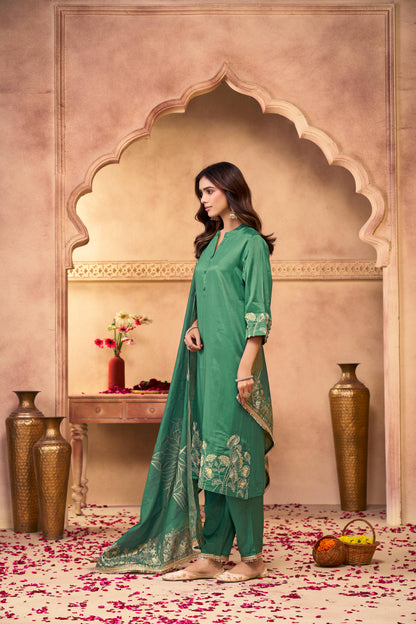 Kuhu Green Hand Zari Dori & Resham Thread Embroidered Suit Set with Sequin Detailing and Jacquard Dupatta in Pure Muslin with Soft Cotton Mul Lining
