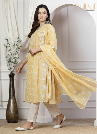 Sia Off White Floral Printed Pure Cotton Kurta Set with Pintuck Detailing and Thread Embroidery with Dupatta